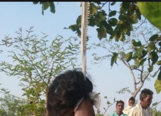 मानसिक दिव्यांग किशोरी का शव संदिग्ध हालत मे जंगल मे फांसी के फंदे पर लटका मिला,दमोह से ब्यूरो मोहन पटेल की रिर्पोट
