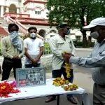 देश की रक्षा के लिए प्राणों की आहुति देने वाले वीर जवानों को पत्रकारों ने नम आंखों से अर्पित की श्रद्धांजलि,पन्ना से राजेन्द्र सिंह लोधी की रिपोर्ट
