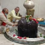 पिछले सोमवार की अपेक्षा इस सोमवार देव श्री जागेश्वर धाम बांदकपुर में ज्यादा भक्ति उत्साह और साथ ही जानिए भगवान शिव एवं भगवान शिव के भक्तों के लिए क्यों होता है सोमवार का दिन खास, कुंडेश्वर टाइम्स ब्यूरो मोहन पटेल की स्पेशल रिपोर्ट