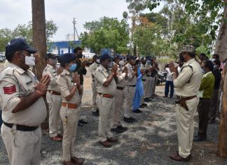 इम्यूनिटी बढ़ाने के लिए हेल्थ डिपार्टमेंट पुलिस विभाग एवं फ्रंटलाइन वॉरियर्स को वितरण किया मिल्क शेक