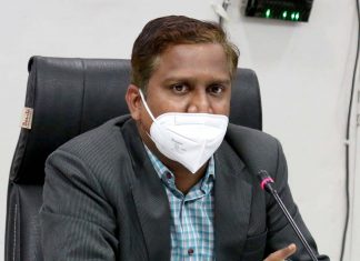 समाधान ऑनलाईन कार्यक्रम में 05 अप्रैल को होगी लंबित शिकायतों की समीक्षा कलेक्टर श्री चैतन्य ने अधिकारियों से कहा शिकायतों की समीक्षा कर, संतुष्टिपूर्वक निराकरण किया जाये / कुंडेश्वर टाइम्स समाचार संपादक मोहन पटेल की खास रिपोर्ट