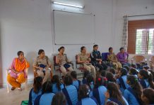 300 बालिकाओं को दी गई सायबर सुरक्षा की जानकारी, पुलिस अधीक्षक के निर्देश पर अभियान जोरों पर, कुंडेश्वर टाइम्स ब्यूरो मनीष वाघेला की रिपोर्ट