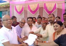 केसरवानी समाज को पिछड़ा वर्ग में शामिल करने हनुमाना में भी हुआ धरना-आंदोलन, सौंपा गया ज्ञापन, कुंडेश्वर टाइम्स उपसंपादक संपति दास गुप्ता की रिपोर्ट