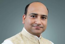 पवन धर के सघन जन संपर्क से सियासी फिजाओं में बढ़ी सरगर्मी सिहावल विधानसभा क्षेत्र से उतरेंगे चुनावी रणभूमि में,कुंडेश्वर टाइम्स ब्यूरो अनुराग द्विवेदी