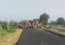 छिंदवाड़ा नरसिंहपुर मार्ग हर्रई बाईपास तिराहे में डिवाइडर से हो रहे हादसे, कुंडेश्वर टाइम्स ब्यूरो महेश शर्मा की रिपोर्ट