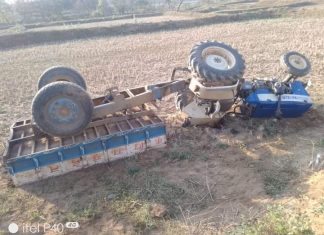 पिपरा कुरन्द क्षेत्र मे भोर मे रेत खाली कर लौटते समय ट्रैक्टर ट्राली पलटने से चालक की हुयी मौत, घर में पसरा सन्नाटा, बना जांच का विषय।।कुंडेश्वर टाइम्स प्रदेश संवाददाता अनुराग द्विवेदी की रिपोर्ट